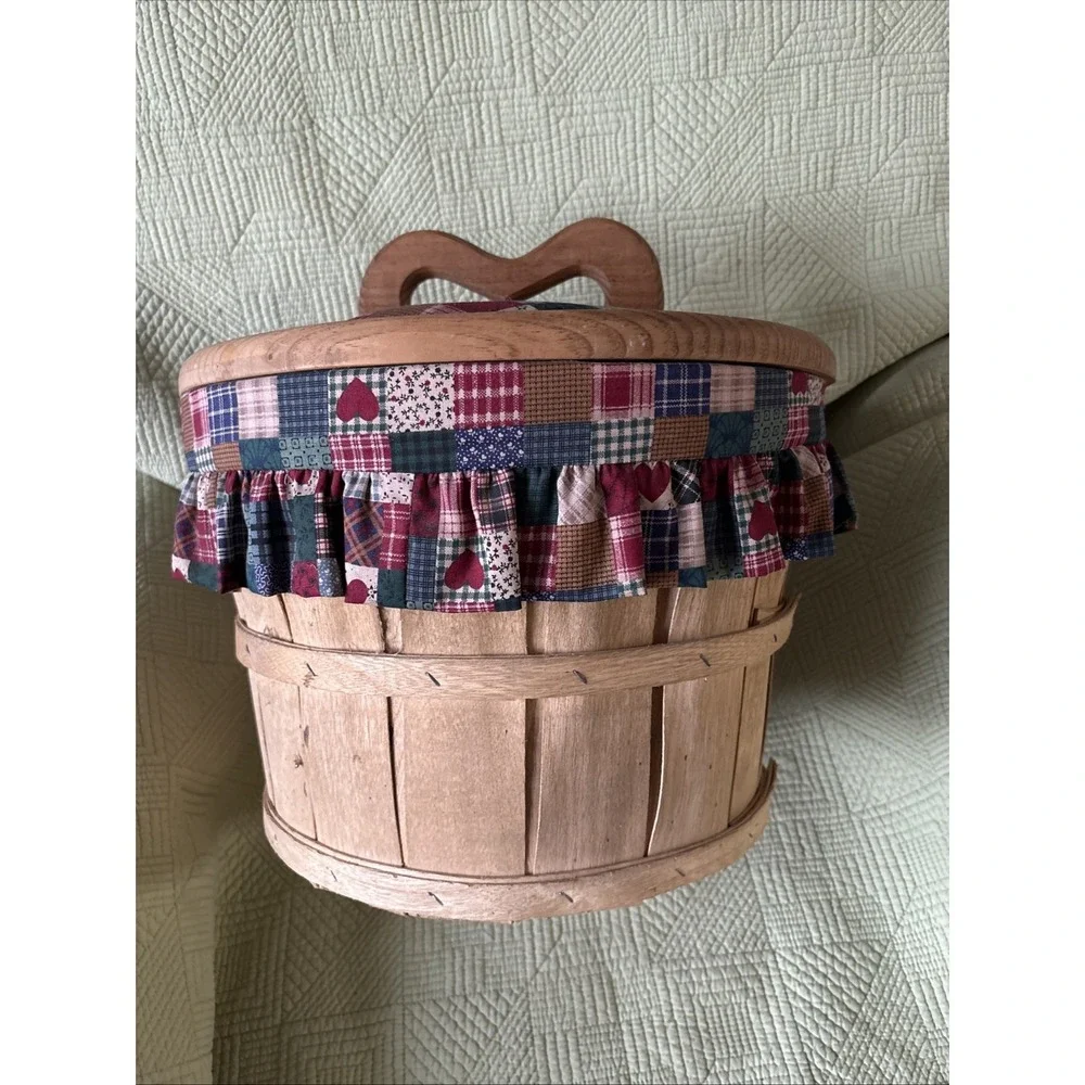 Vintage Bushel Sewing Basket Wooden DuelFlip Top Heart Handle Check Liner 14
